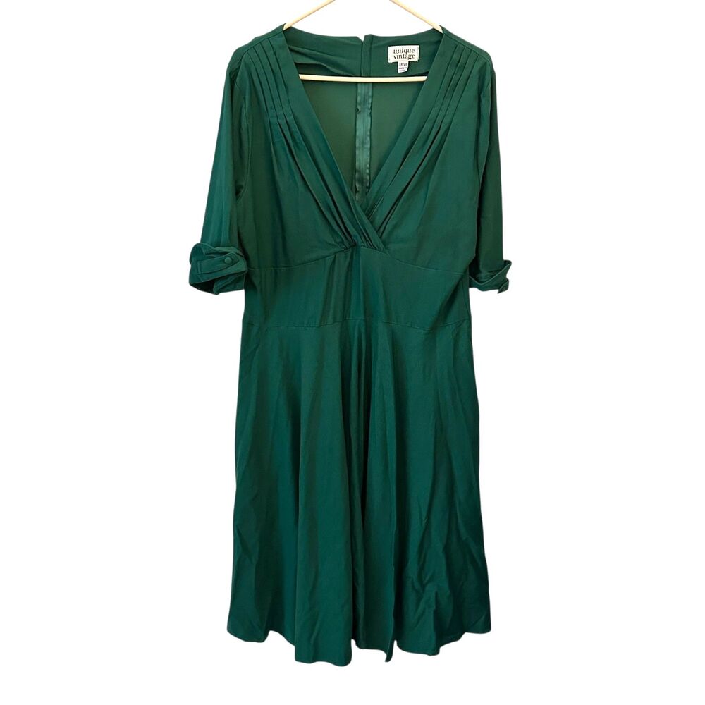 Unique Vintage Green V-Neck Stretchy 3/4 Sleeves Midi Dress Ruffles Size 20 / 3X